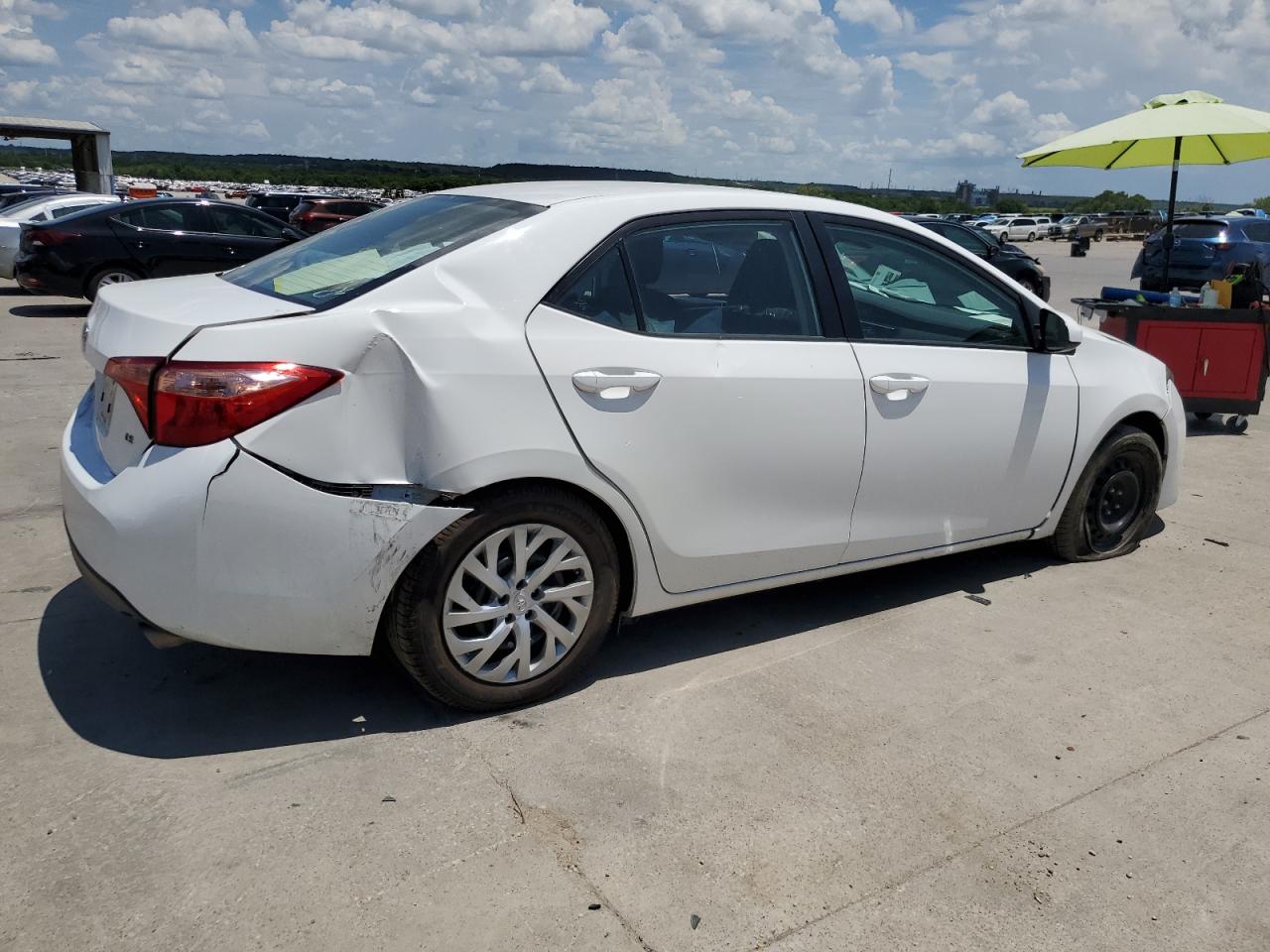 Изображение 3 2019 TOYOTA COROLLA L 2019 с VIN 2T1BURHE6KC233195