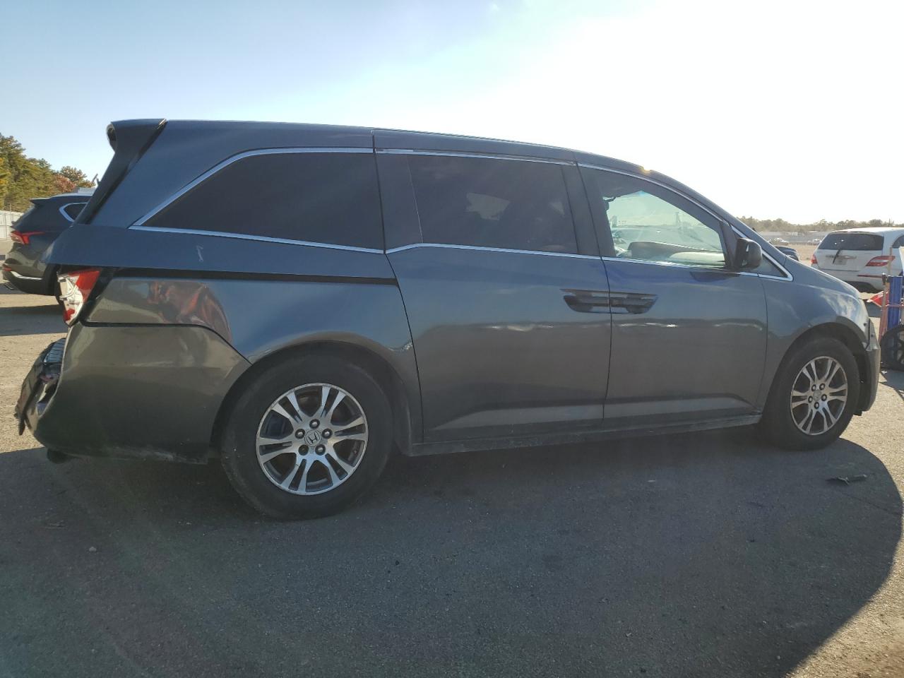 Изображение 3 2011 HONDA ODYSSEY LX 2011 с VIN 5FNRL5H29BB006949