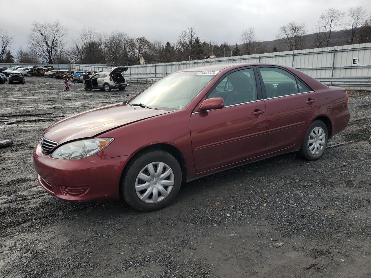 Obraz 1 z 2005 TOYOTA CAMRY LE 2005 z VIN 4T1BE30K25U433120