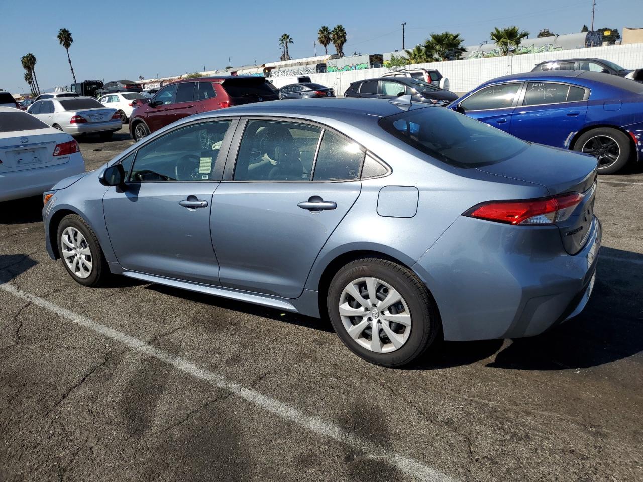 Изображение 2 2022 TOYOTA COROLLA LE 2022 с VIN JTDEPMAE0N3032648