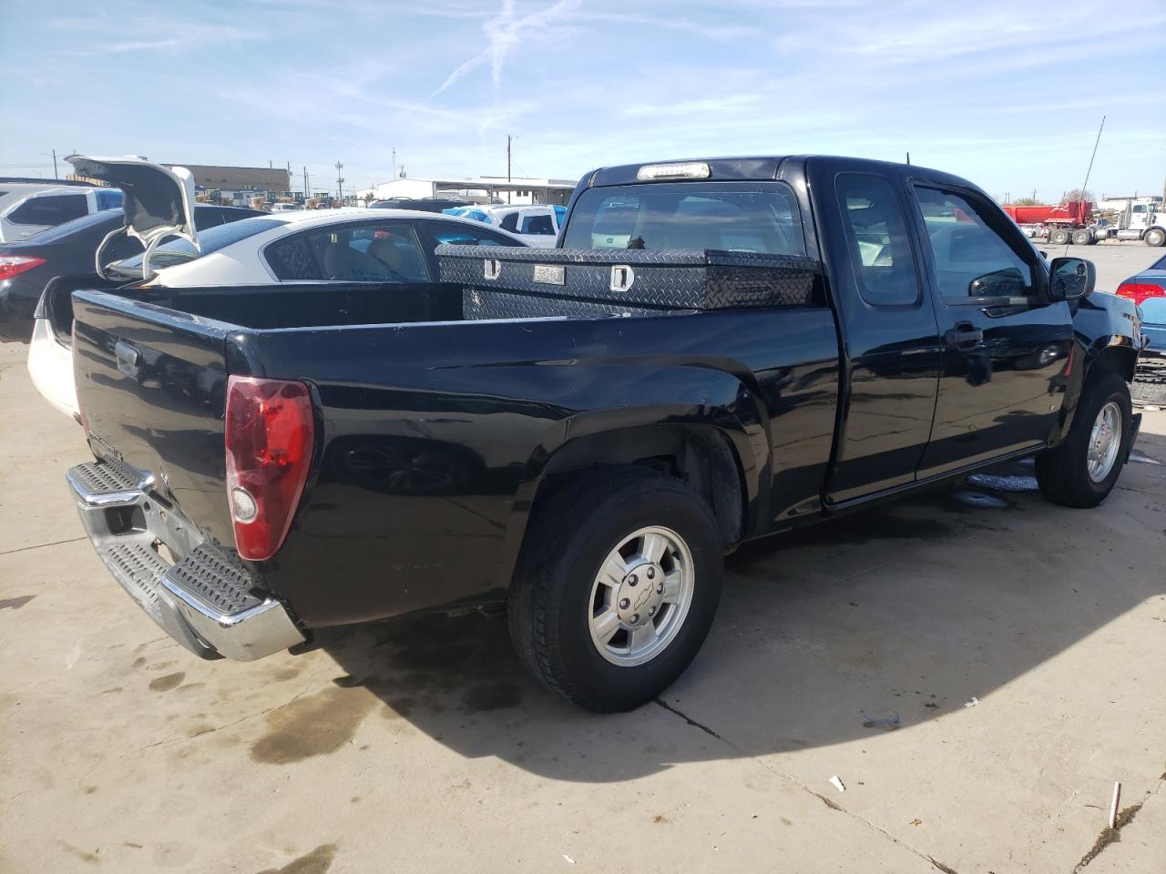 Image 3 of Chevrolet Colorado 2008 with VIN 1GCCS199388164175