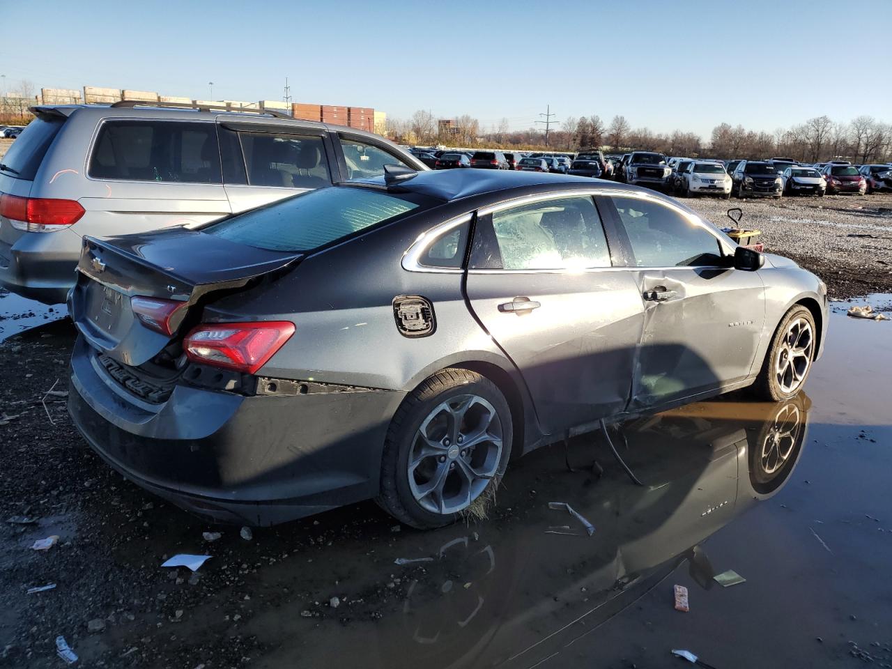 Image 3 of 2021 CHEVROLET MALIBU LT 2021 with VIN 1G1ZD5ST5MF060982