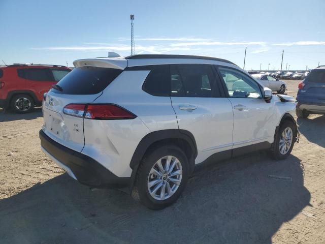 Image 3 of 2022 TOYOTA COROLLA CROSS LE 2022 with VIN 7MUBAABG7NV001940