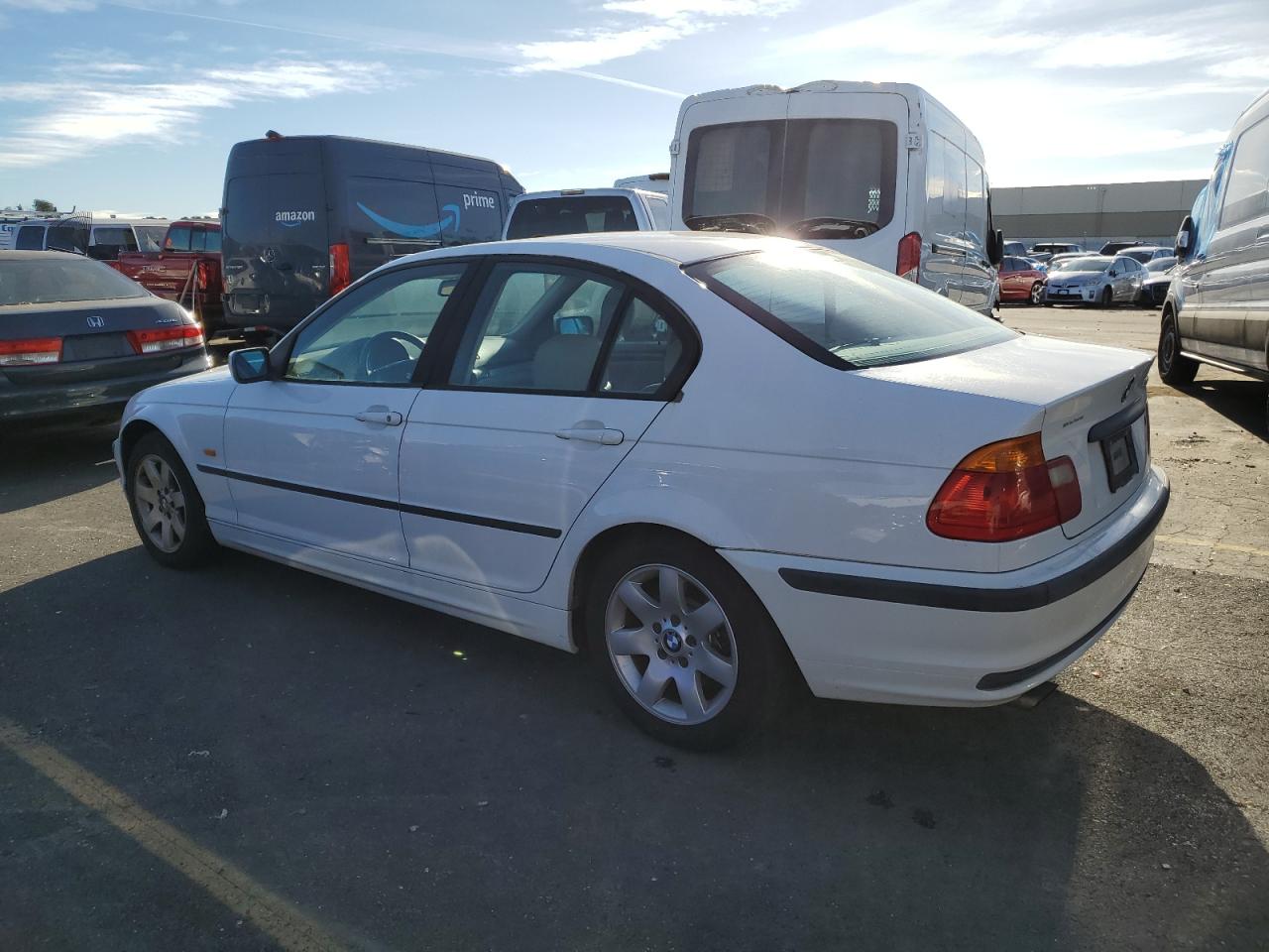 Obraz 2 z 2001 BMW 325 I 2001 z VIN WBAAN37481ND49296