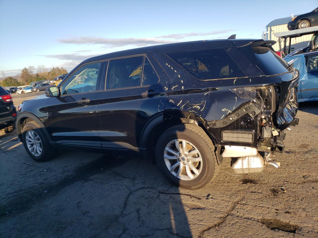 Image 2 of 2021 FORD EXPLORER  2021 with VIN 1FMSK8BH5MGC20876