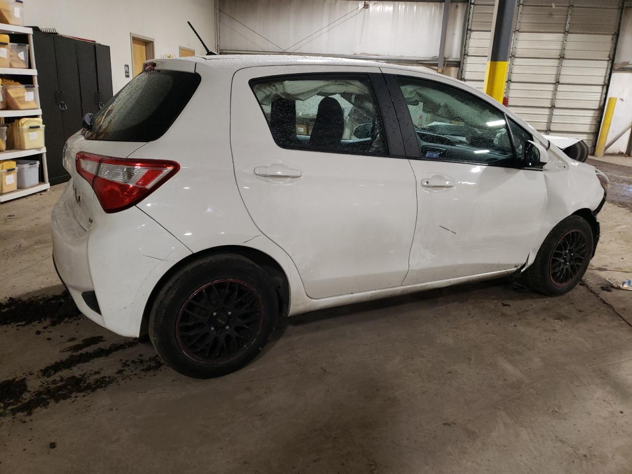 Image 3 of 2018 TOYOTA YARIS L 2018 with VIN VNKKTUD37JA092898