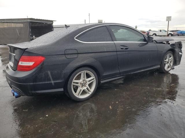 Image 3 of 2013 MERCEDES-BENZ C 250 2013 with VIN WDDGJ4HB4DG042215