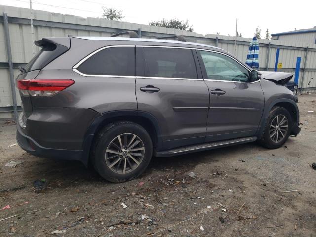 Obraz 3 z 2019 TOYOTA HIGHLANDER SE 2019 z VIN 5TDJZRFH4KS564231