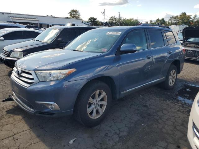 Изображение 1 2013 TOYOTA HIGHLANDER BASE 2013 с VIN 5TDBK3EH5DS223690