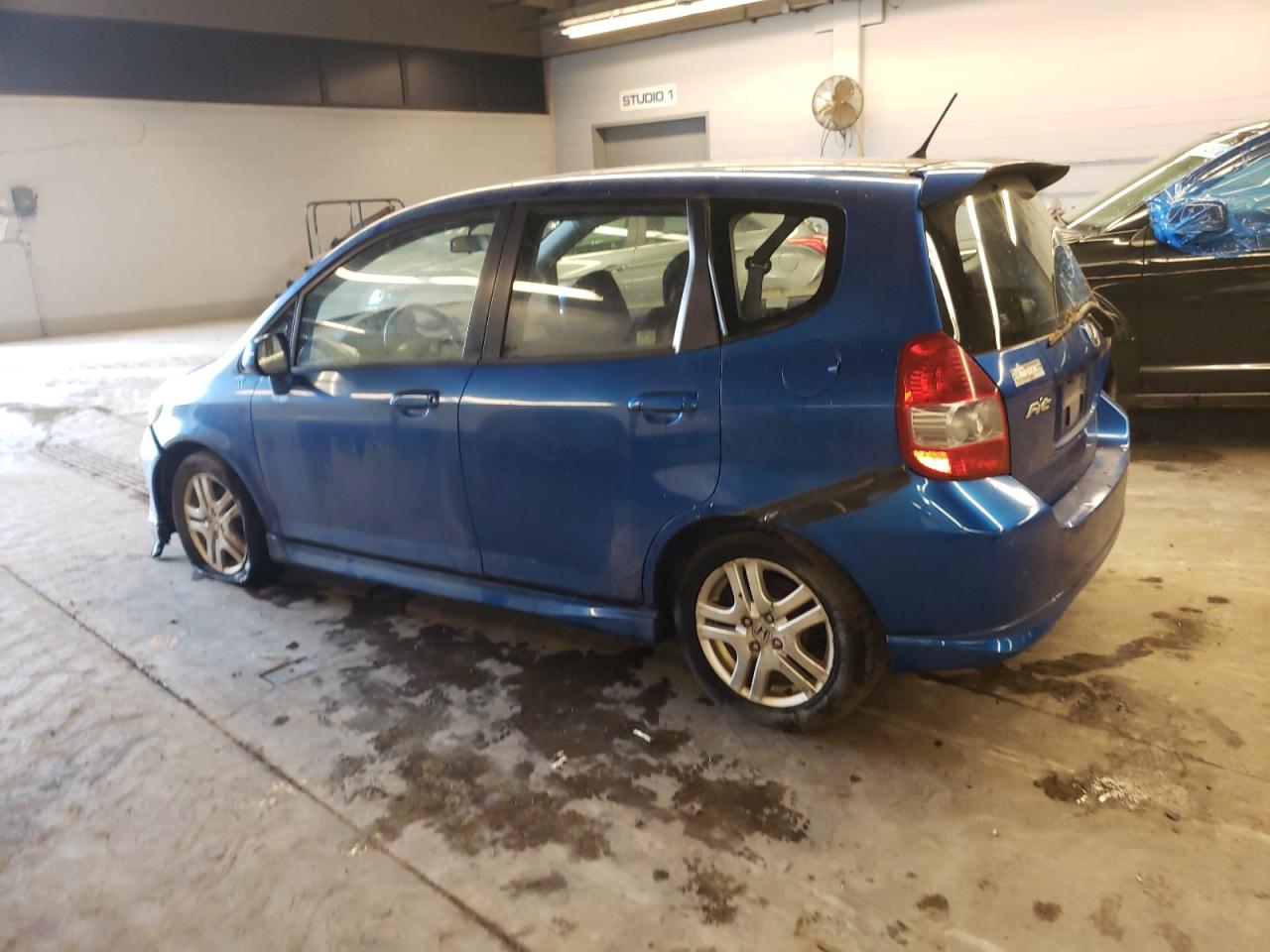 Изображение 2 2007 HONDA FIT S 2007 с VIN JHMGD38677S000457