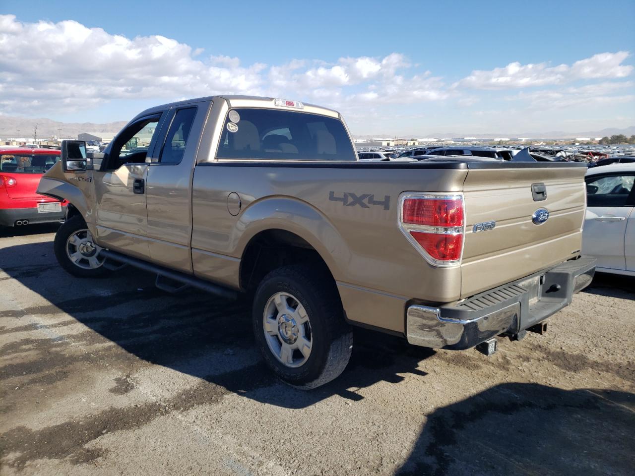Image 2 of 2013 FORD F150 SUPER CAB 2013 with VIN 1FTEX1EMXDFC16458