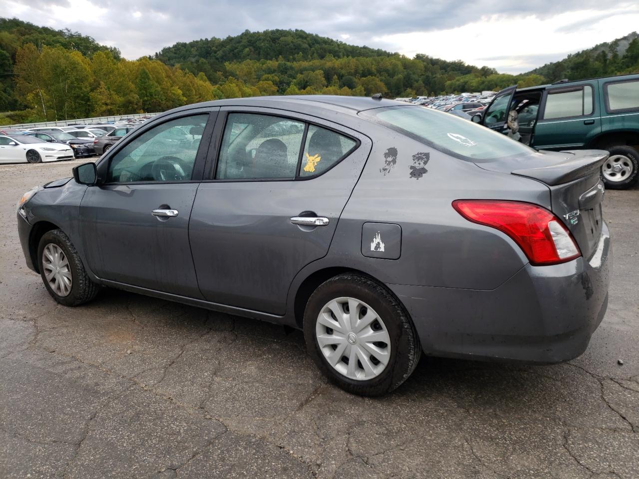 Obraz 2 z 2018 NISSAN VERSA S 2018 z VIN 3N1CN7AP2JL809526