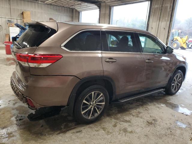 Изображение 3 2019 TOYOTA HIGHLANDER SE 2019 с VIN 5TDJZRFHXKS989565