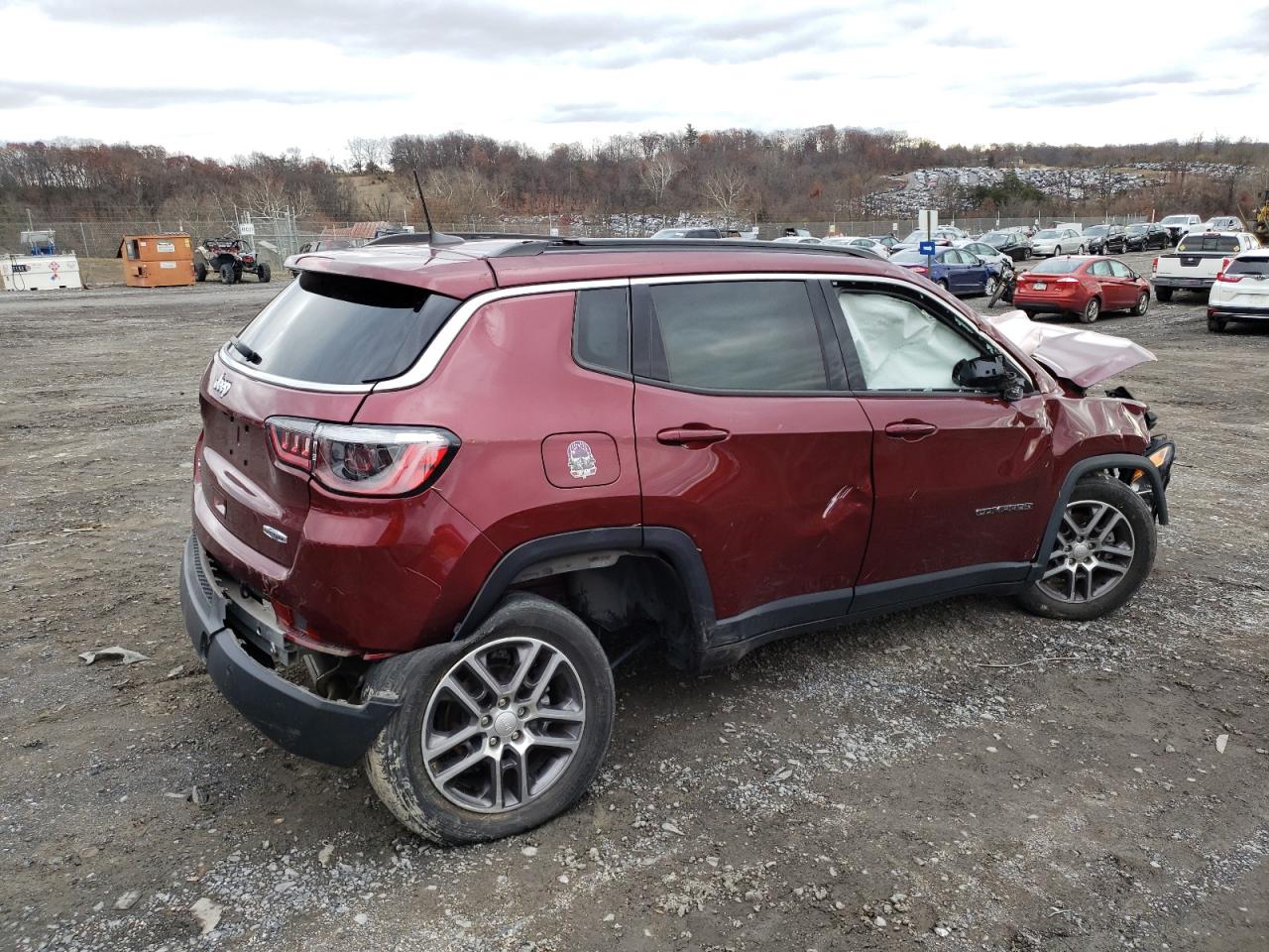 Изображение 3 2020 JEEP COMPASS LATITUDE 2020 с VIN 3C4NJDBBXLT255478