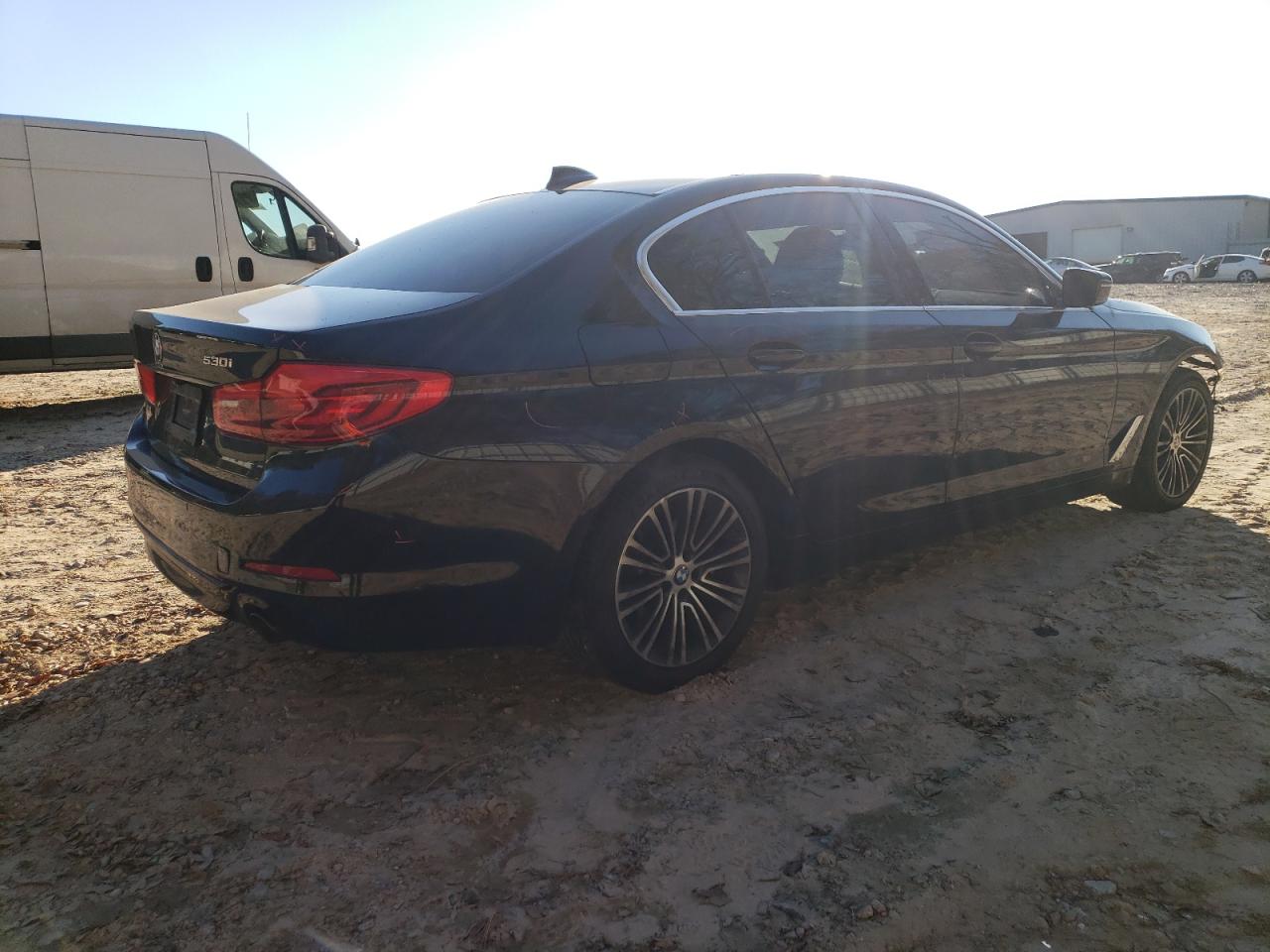 Изображение 3 2019 BMW 530 I 2019 с VIN WBAJA5C57KBX86972