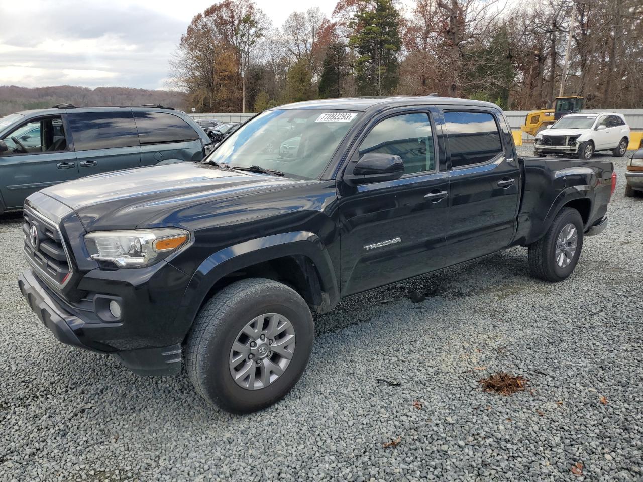 Image 1 of 2017 TOYOTA TACOMA DOUBLE CAB 2017 with VIN 5TFBZ5DN4HX001852