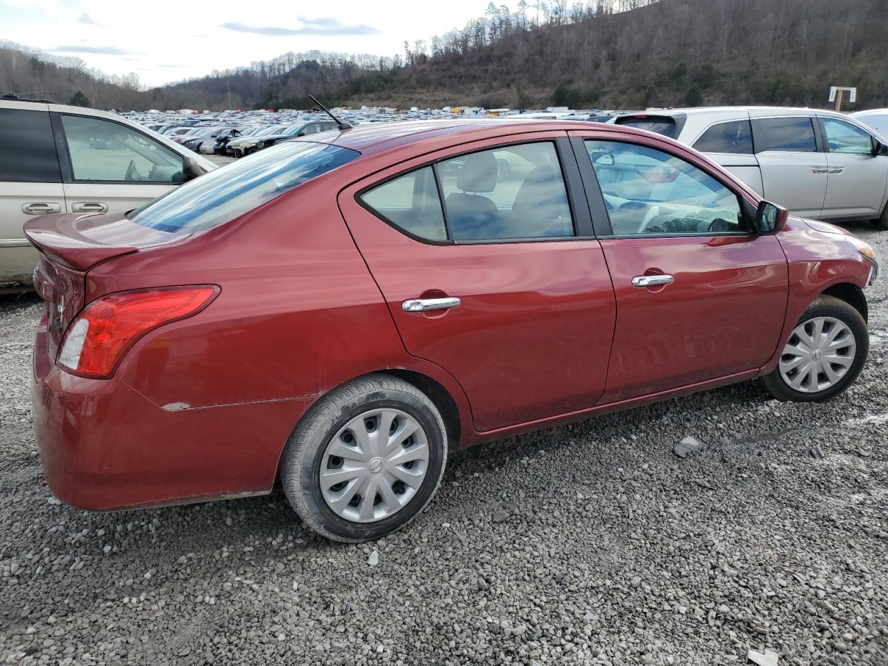 Image 3 of 2019 NISSAN VERSA S 2019 with VIN 3N1CN7AP4KL879708
