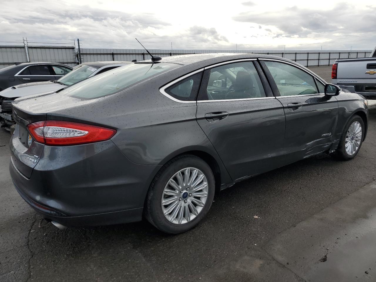Image 3 of 2015 FORD FUSION SE HYBRID 2015 with VIN 3FA6P0LU5FR151175