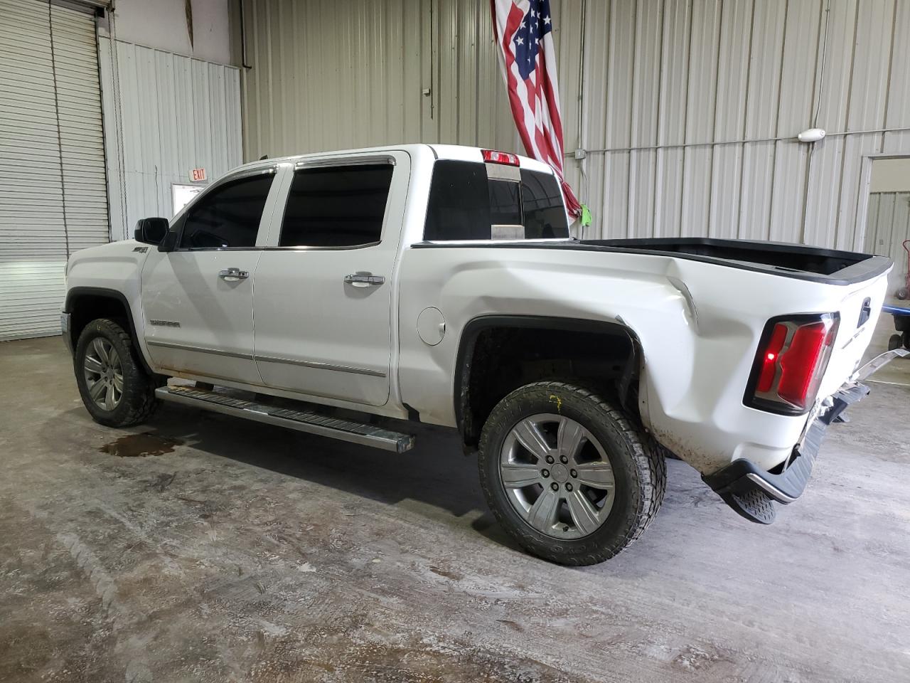 Image 2 of 2018 GMC SIERRA K1500 SLT 2018 with VIN 3GTU2NEC0JG323022
