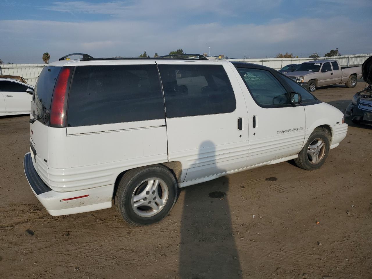Image 3 of 1995 PONTIAC TRANS SPORT  1995 with VIN 1GMDU06L7ST222054