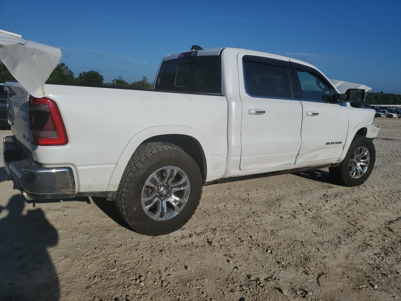 Image 3 of 2019 RAM 1500 LONGHORN 2019 with VIN 1C6SRFKT6KN693419