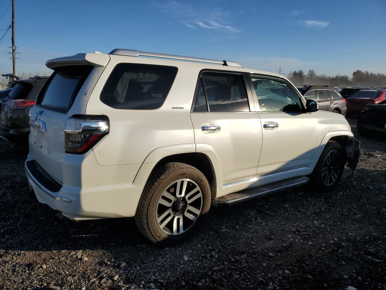 Obraz 3 z 2016 TOYOTA 4RUNNER SR5/SR5 PREMIUM 2016 z VIN JTEBU5JR4G5378192