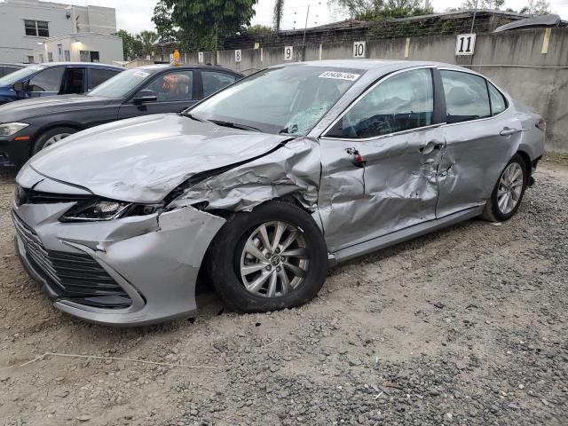 Obraz 1 z 2024 TOYOTA CAMRY LE 2024 z VIN 4T1C11AK3RU858807