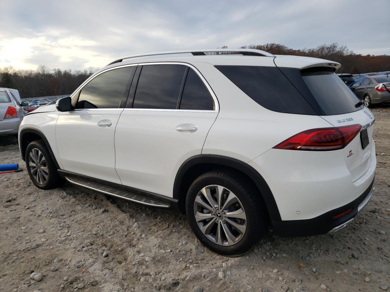 Obraz 2 z 2020 MERCEDES-BENZ GLE 350 4MATIC 2020 z VIN 4JGFB4KB5LA095515