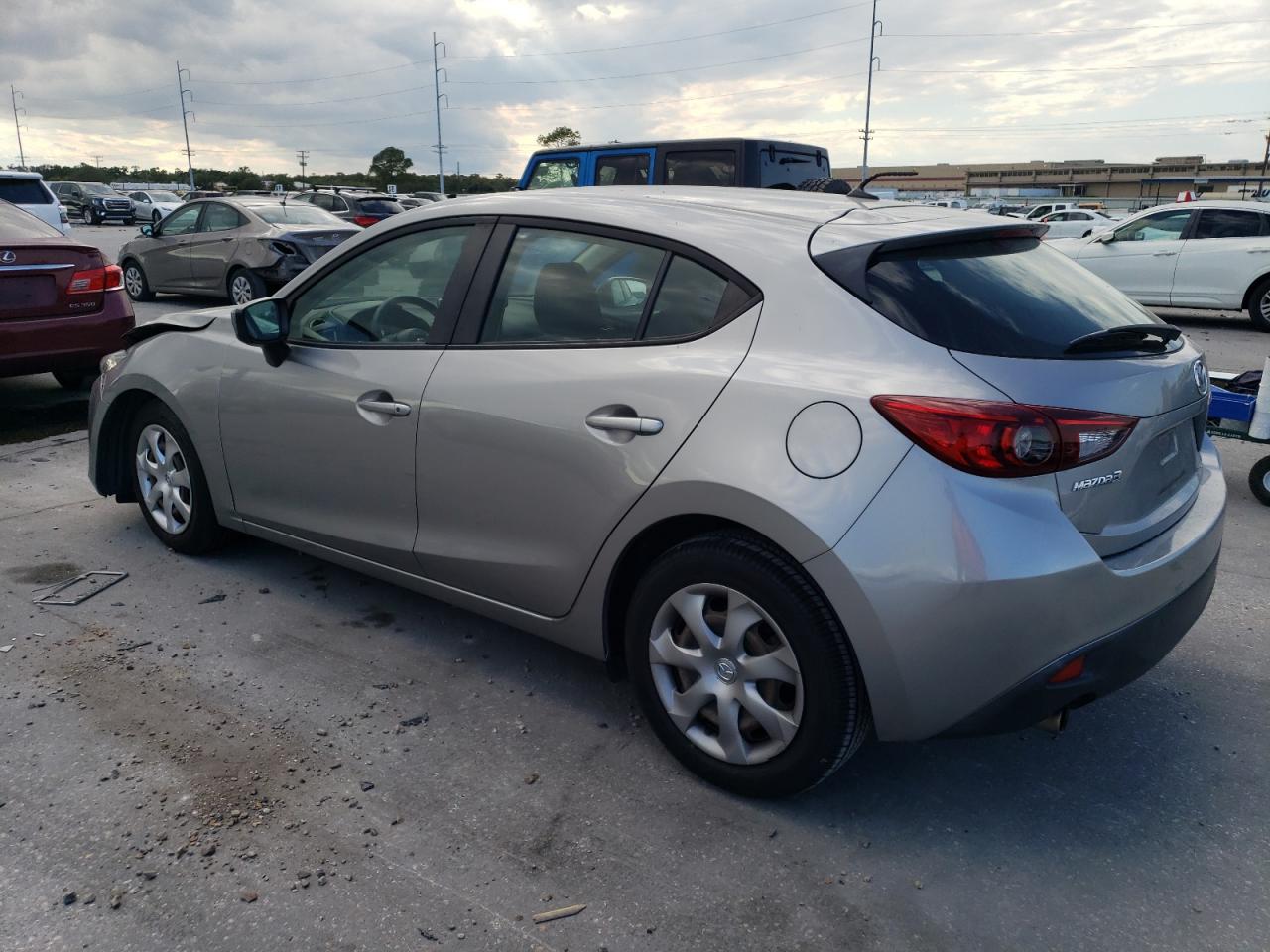 Изображение 2 2016 MAZDA 3 SPORT 2016 с VIN 3MZBM1J77GM283953