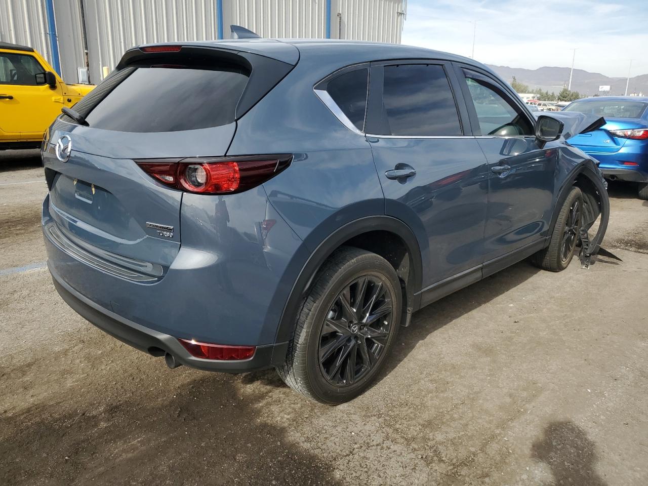 Obraz 3 z 2021 MAZDA CX-5 CARBON EDITION 2021 z VIN JM3KFBCY4M0434441