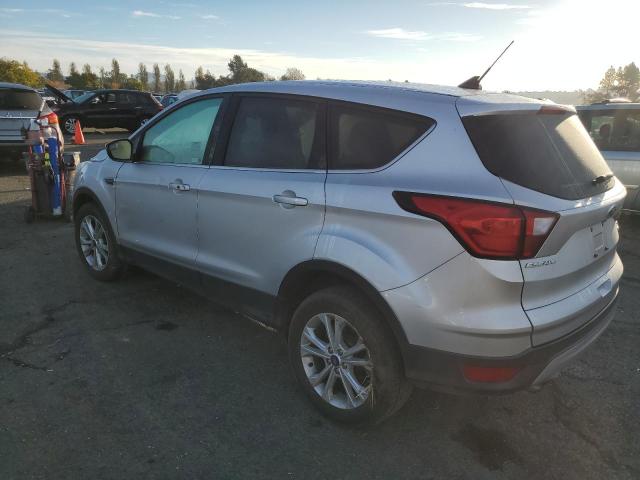 Изображение 2 2019 FORD ESCAPE SE 2019 с VIN 1FMCU0GD0KUA80501