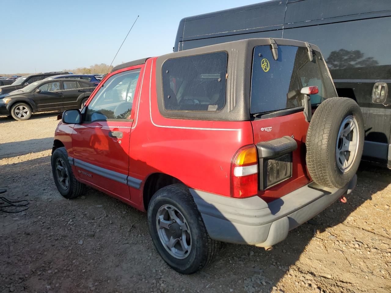Obraz 2 z 1999 CHEVROLET TRACKER  1999 z VIN 2CNBE18C7X6907467