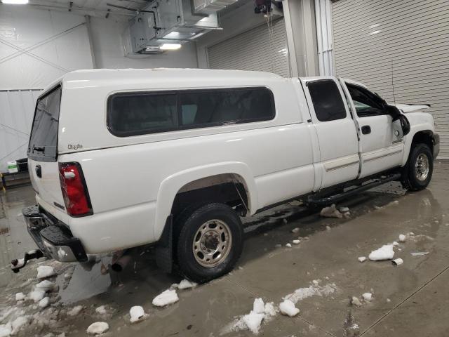 Image 3 of 2004 CHEVROLET SILVERADO C2500 HEAVY DUTY 2004 with VIN 1GCHC29U74E381270