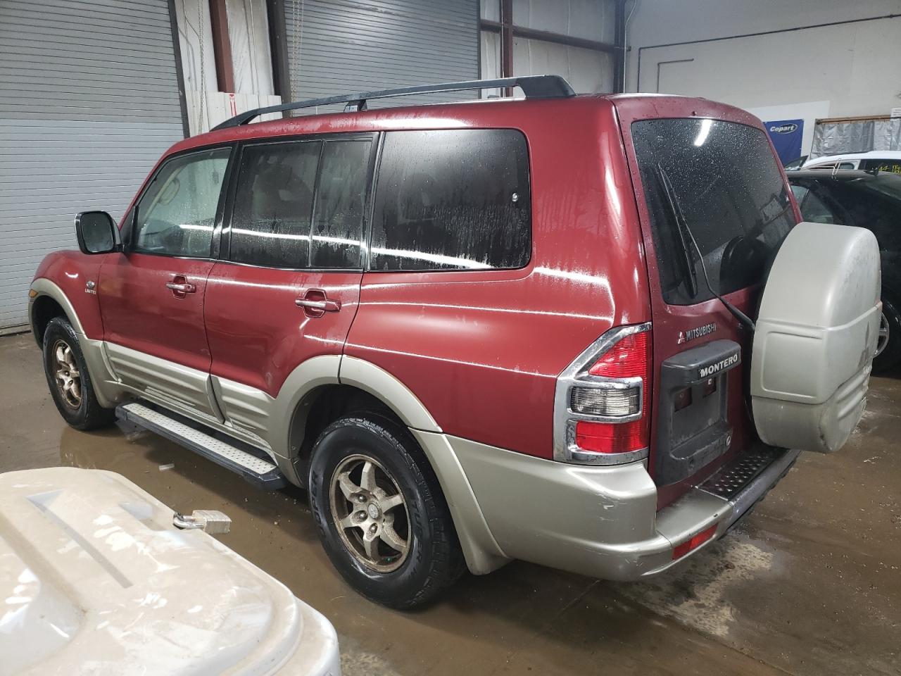 Image 2 of 2001 MITSUBISHI MONTERO LIMITED 2001 with VIN JA4MW51R71J004773