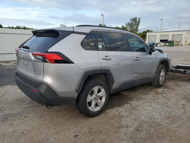 Изображение 3 2021 TOYOTA RAV4 XLE 2021 с VIN 2T3W1RFV4MC169620