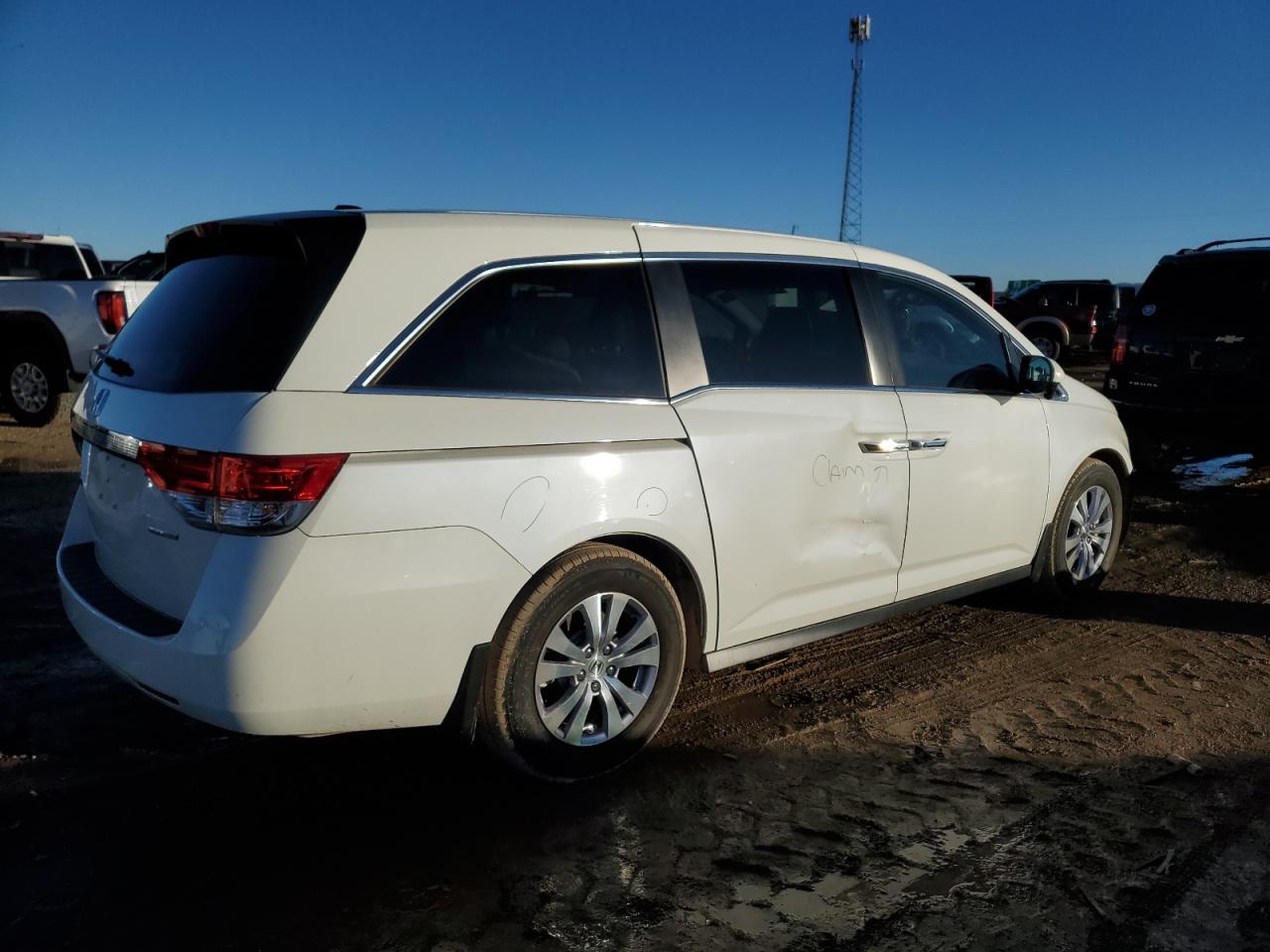 Изображение 3 2016 HONDA ODYSSEY SE 2016 с VIN 5FNRL5H35GB168738