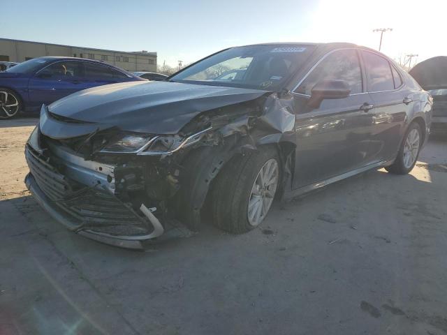 Изображение 1 2022 TOYOTA CAMRY LE 2022 с VIN 4T1C11AK4NU688001