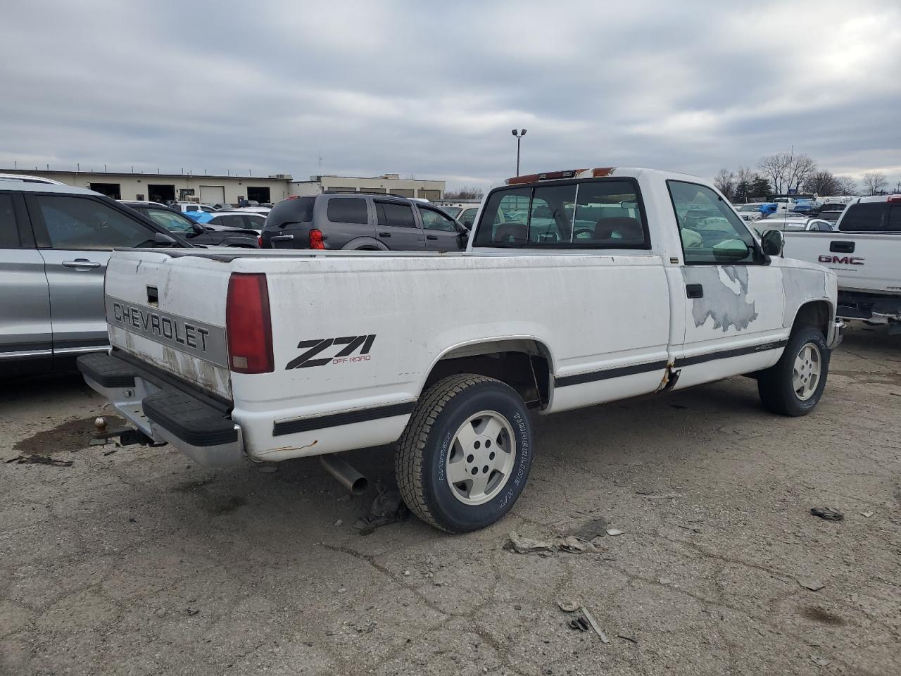 Image 3 of 1994 CHEVROLET GMT-400 K1500 1994 with VIN 1GCEK14K8RE222786