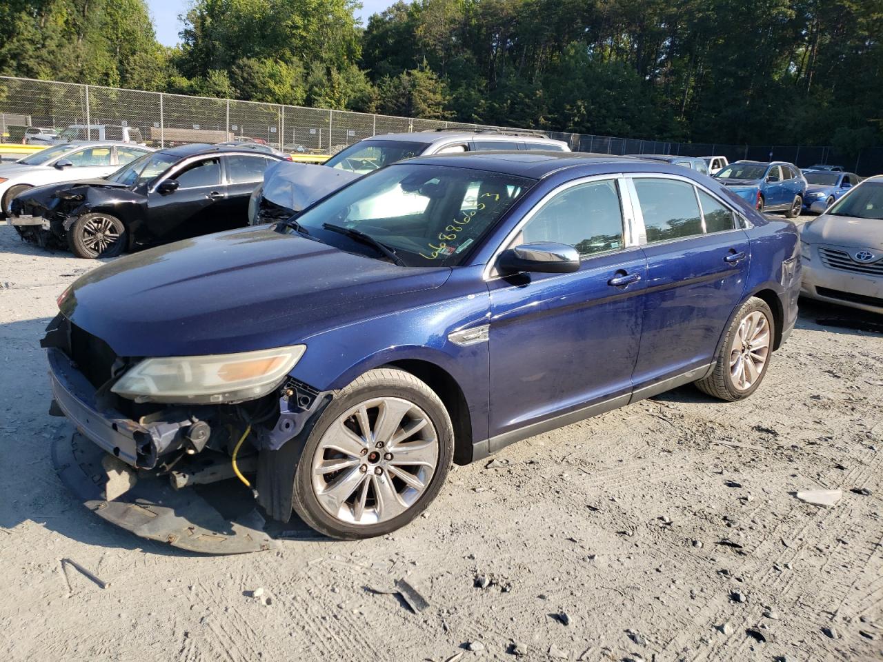 Image 1 of 2011 FORD TAURUS LIMITED 2011 with VIN 1FAHP2FW7BG114020