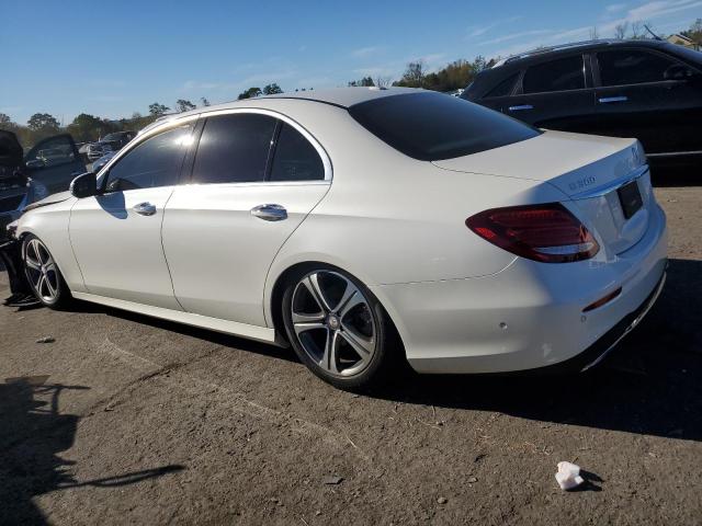 Obraz 2 z 2017 MERCEDES-BENZ E 300 4MATIC 2017 z VIN WDDZF4KB4HA159644