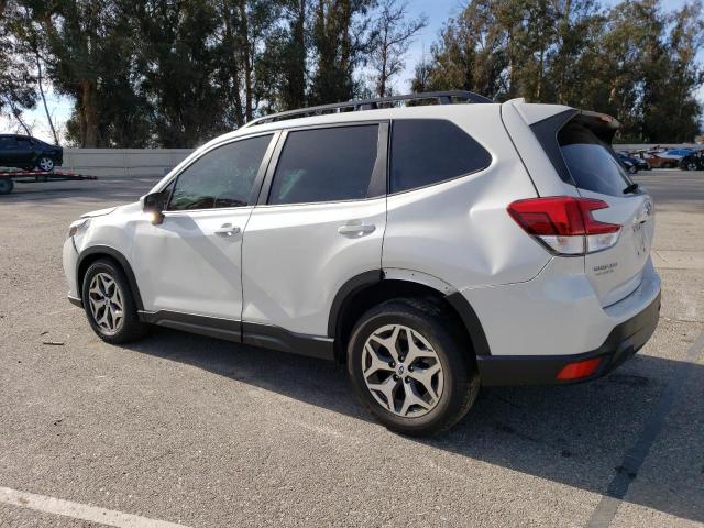 Image 2 of 2022 SUBARU FORESTER PREMIUM 2022 with VIN JF2SKADC2NH496927