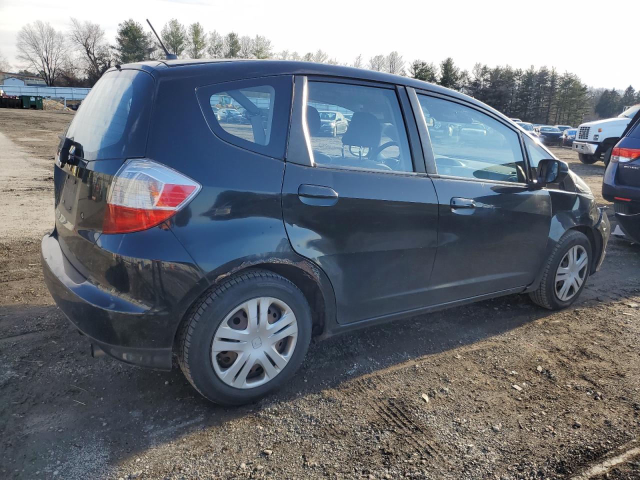 Image 3 of 2009 HONDA FIT  2009 with VIN JHMGE882X9S030563