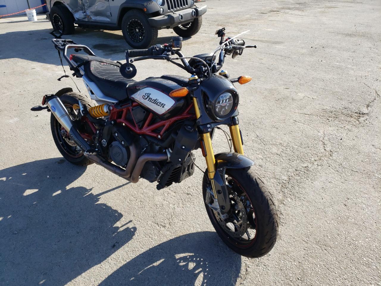 2022 INDIAN MOTORCYCLE CO. FTR R CARBON 2022 image