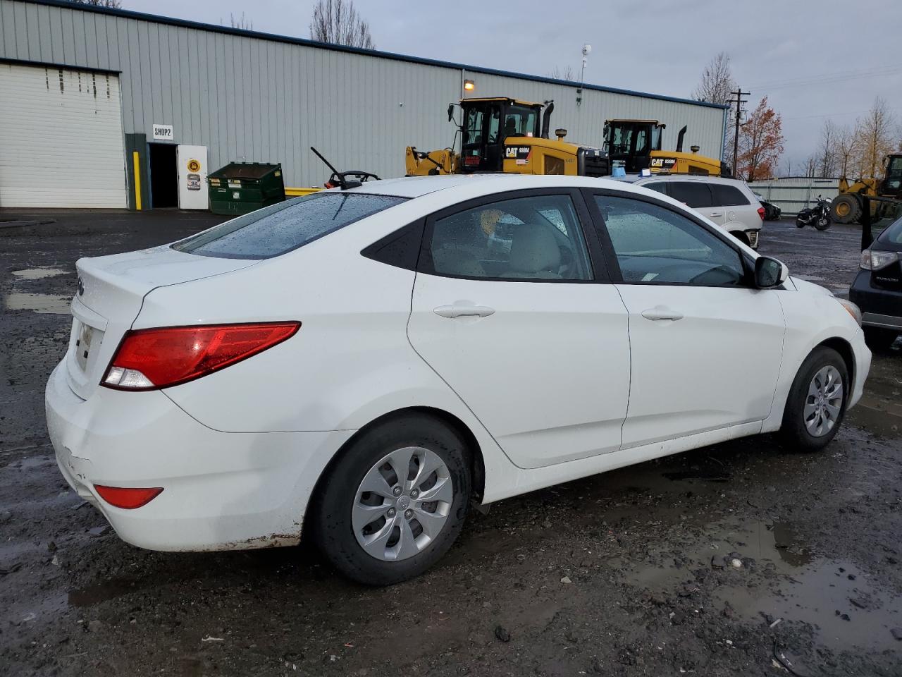 Obraz 3 z 2016 HYUNDAI ACCENT SE 2016 z VIN KMHCT4AE7GU107678