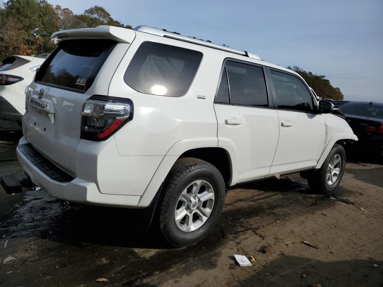 Obraz 3 z 2017 TOYOTA 4RUNNER SR5 2017 z VIN JTEZU5JR9H5154318