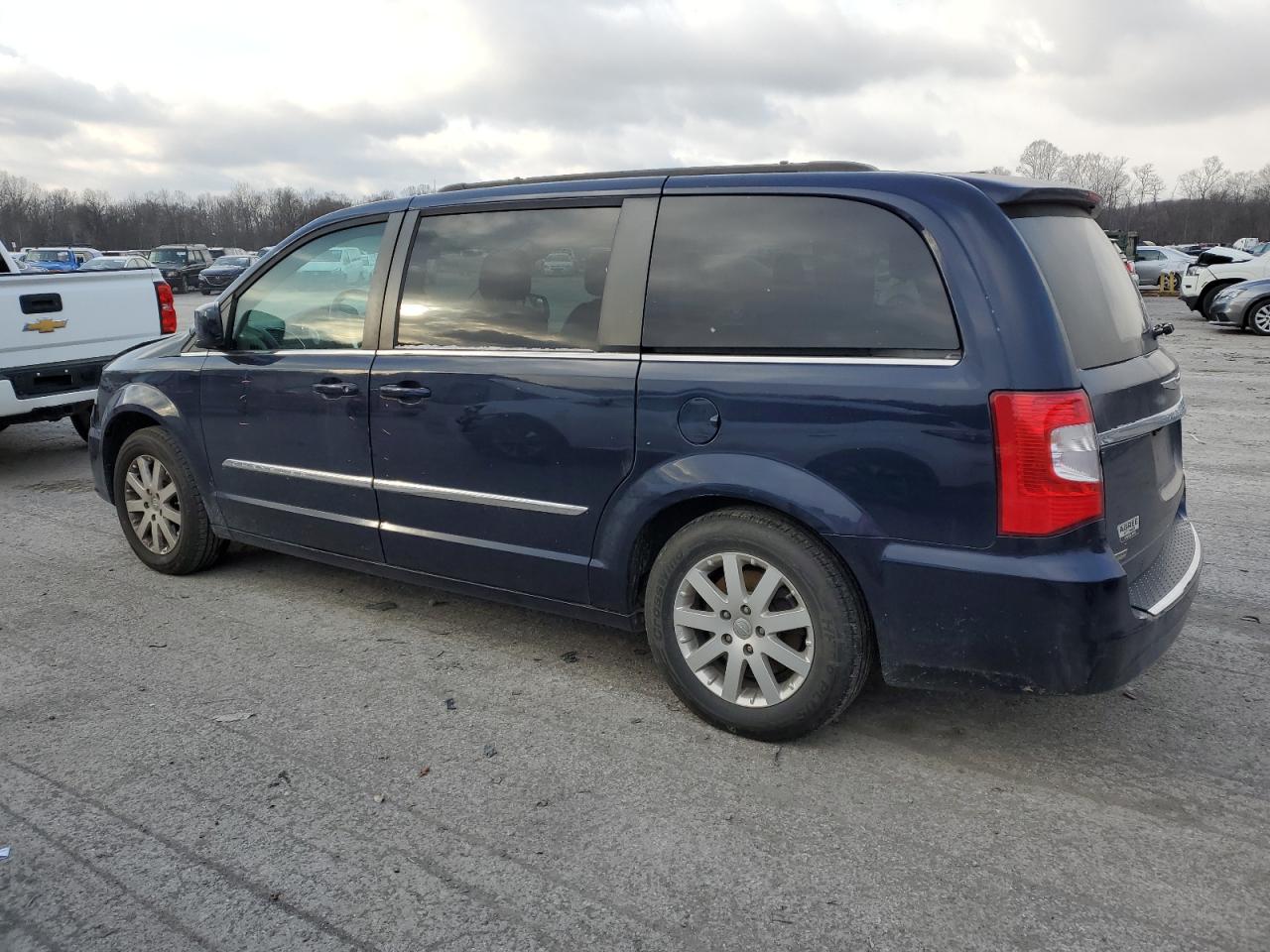 Obraz 2 z 2015 CHRYSLER TOWN & COUNTRY TOURING 2015 z VIN 2C4RC1BG7FR564869