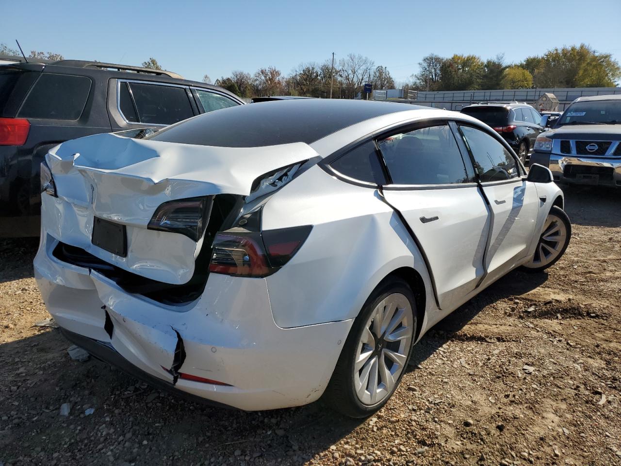 Image 3 of Tesla Model 3 2022 with VIN 5YJ3E1EA3NF321321