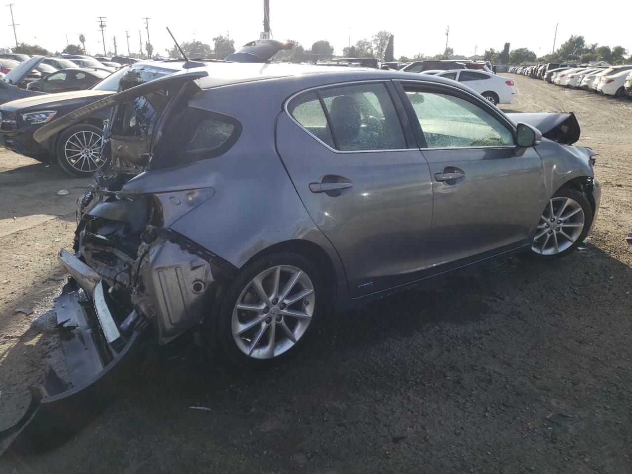 Изображение 3 2013 LEXUS CT 200 2013 с VIN JTHKD5BH7D2167509