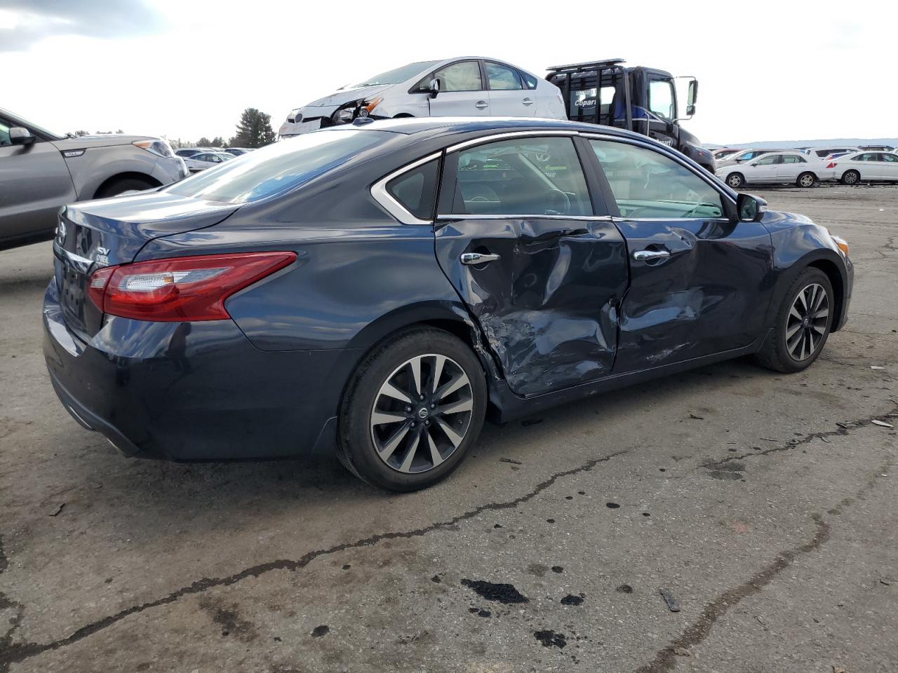 Obraz 3 z 2018 NISSAN ALTIMA 2.5 2018 z VIN 1N4AL3AP6JC225506