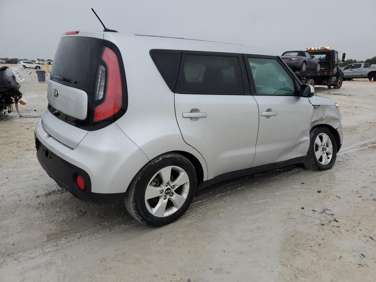 Image 3 of 2018 KIA SOUL  2018 with VIN KNDJN2A26J7585094